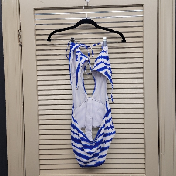 Cupshe one piece blue white - Picture 2 of 2